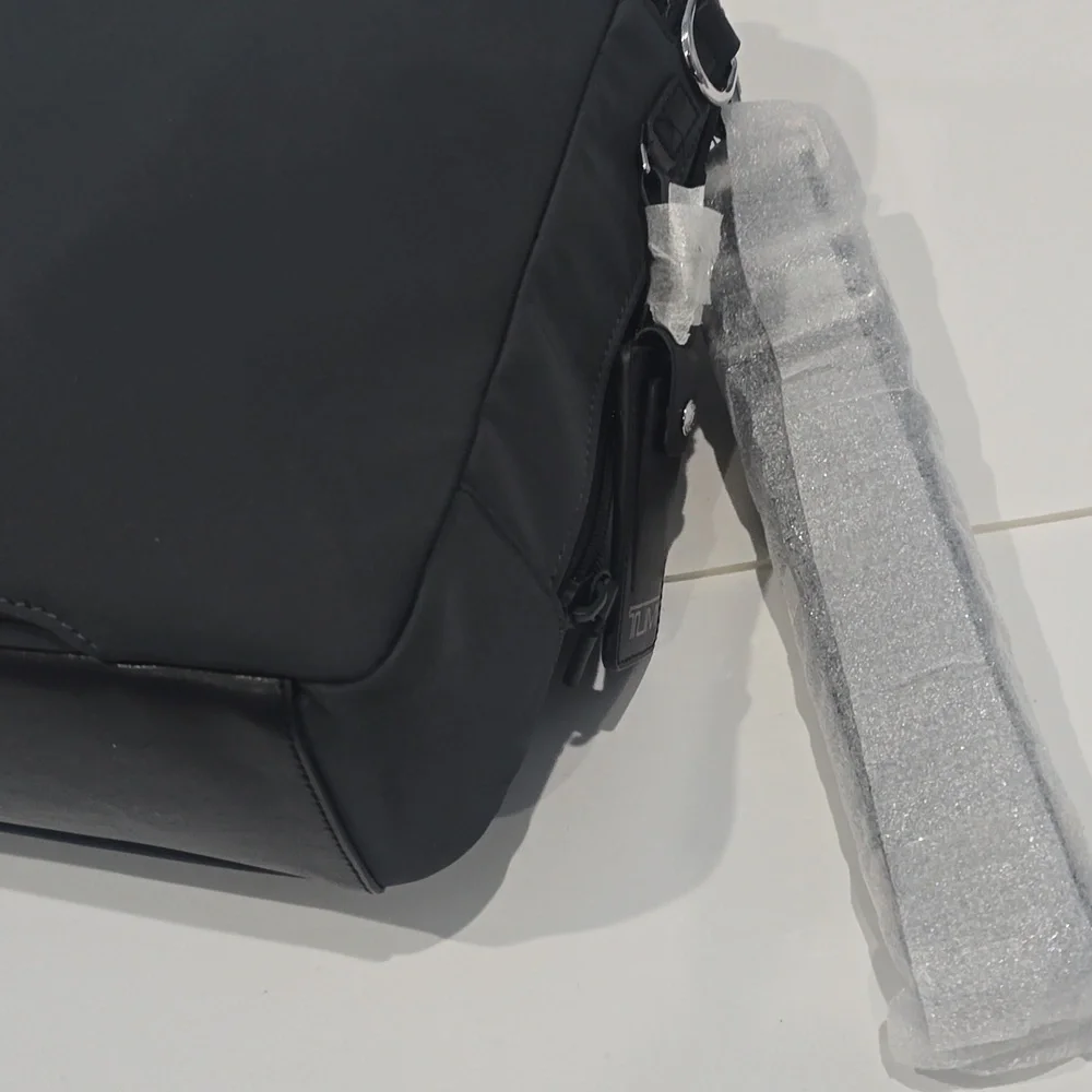 NWT ✅ TUMI OAKFIELD GREY LARGE LAPTOP BRIEFCASE GREY✨ BRAND NEW WITH TAGS